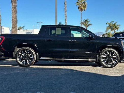 New 2025 GMC Sierra EV Denali image 3