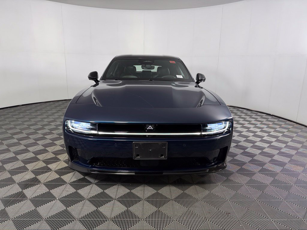 Used 2024 Dodge Charger Daytona R/T w/ Plus Group AWD/4WD image 3
