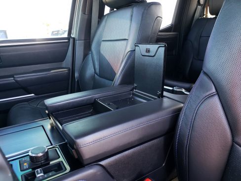 Used 2025 Toyota Tundra Platinum image 28