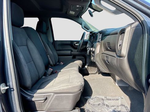 Used 2022 Chevrolet Silverado 1500 Custom AWD/4WD image 26