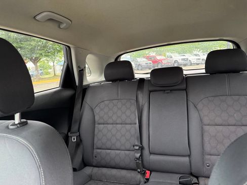 Used 2019 Kia Niro LX FWD image 13