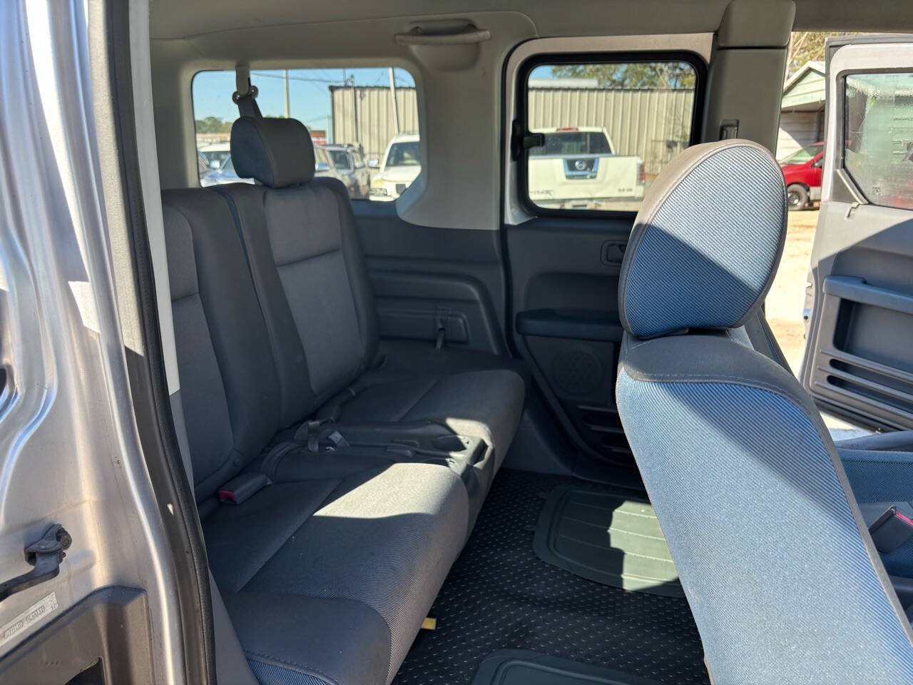 Used 2004 Honda Element EX image 17