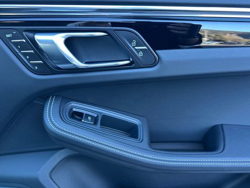 New 2026 Porsche Macan Turbo image 20