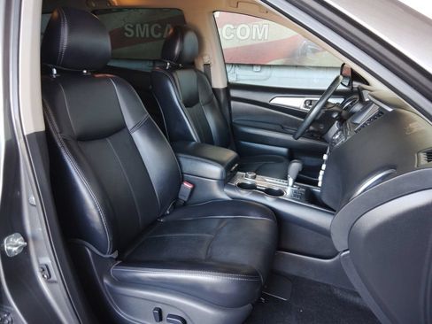 Used 2019 Nissan Pathfinder SL AWD/4WD image 12
