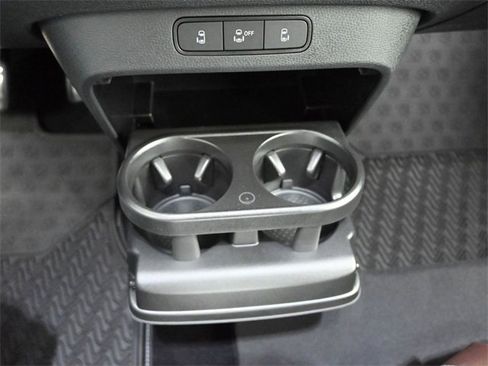 New 2025 Volkswagen ID. Buzz Pro S image 2