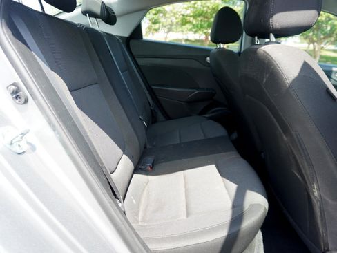 Used 2022 Hyundai Accent SE image 19