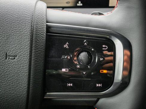 Used 2025 Nissan Armada PRO-4X AWD/4WD image 20