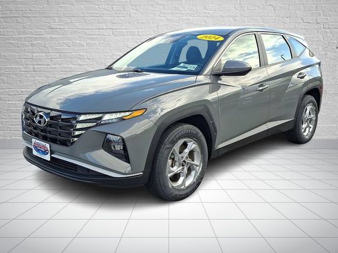 Used 2024 Hyundai Tucson SE AWD/4WD image 1