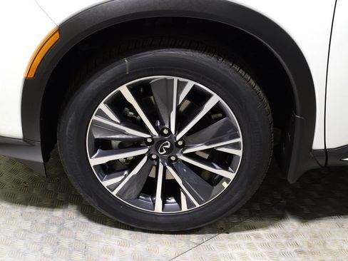Certified 2026 INFINITI QX60 Luxe w/ Cargo Package AWD/4WD image 10