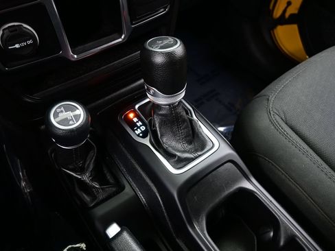 Used 2019 Jeep Wrangler Unlimited Sport AWD/4WD image 21