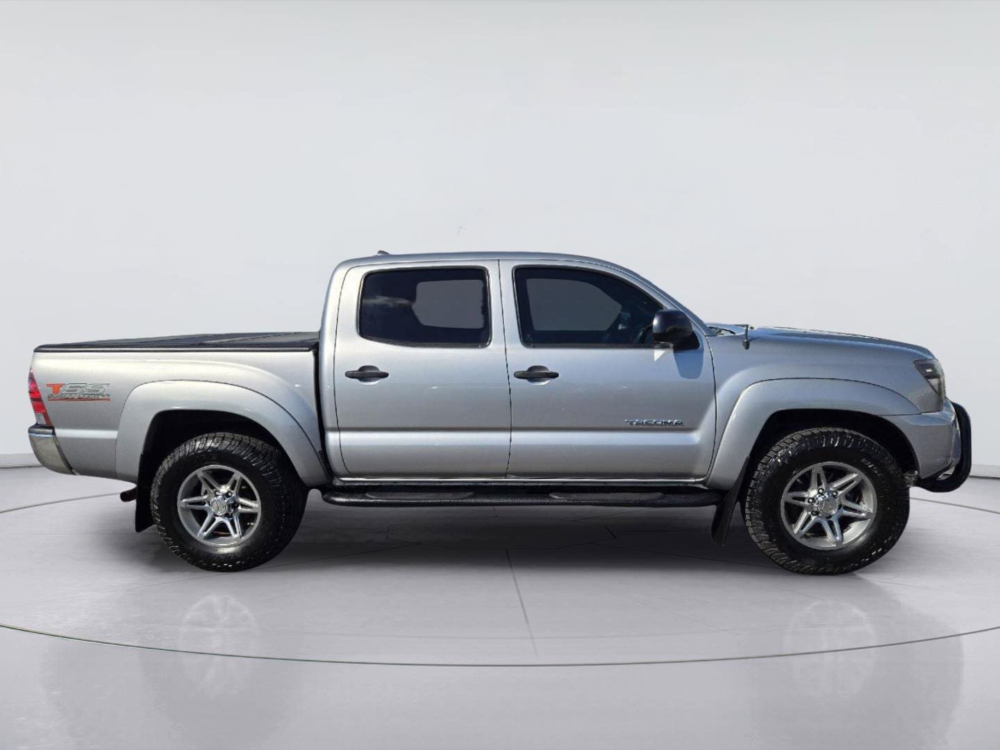 Used 2014 Toyota Tacoma PreRunner w/ SR5 Package RWD image 4