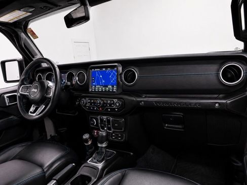Used 2022 Jeep Wrangler Unlimited Rubicon 4xe w/ Cold Weather Group AWD/4WD image 28