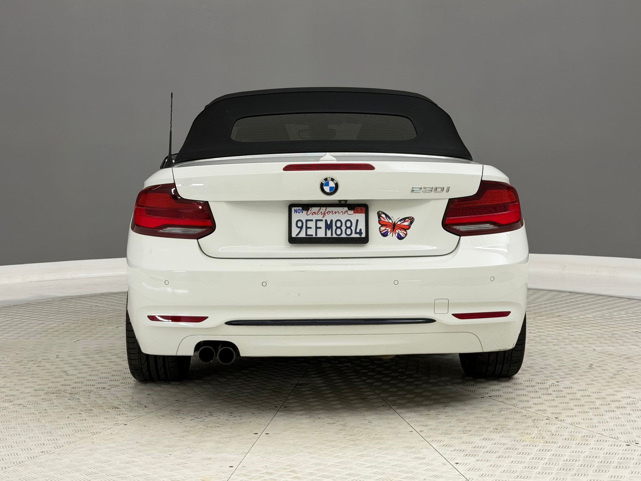 Used 2020 BMW 230i Convertible w/ Premium Package RWD image 10