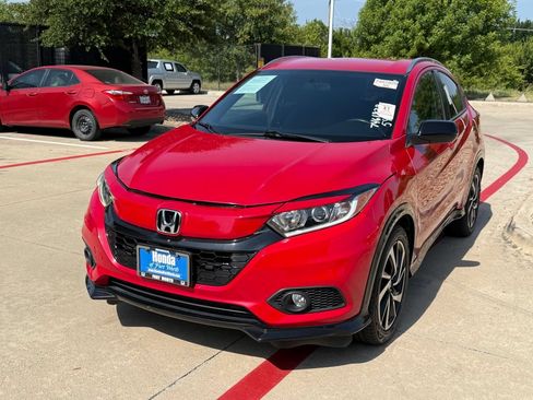 Used 2019 Honda HR-V Sport image 1