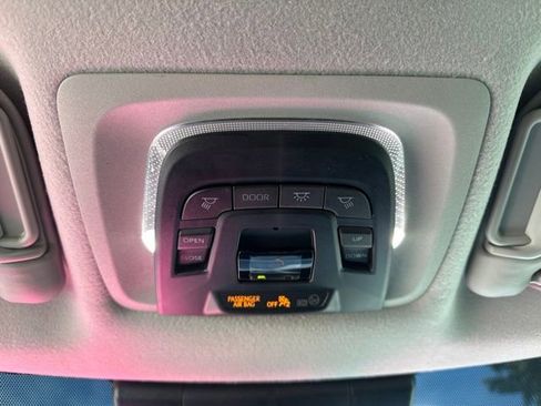 Used 2023 Toyota Corolla Cross XLE w/ Convenience Package FWD image 36