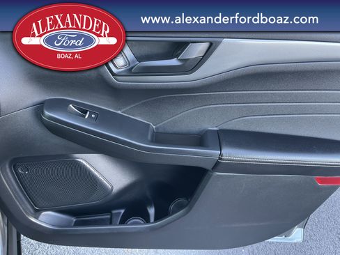 Used 2025 Ford Escape Active w/ Cold Weather Package image 14