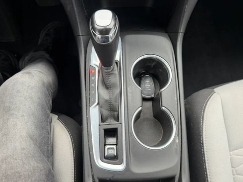 Used 2019 Chevrolet Equinox LT w/ Driver Convenience Package FWD image 27