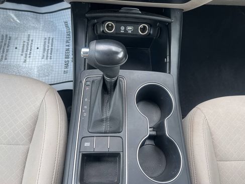 Used 2016 Kia Sorento FWD image 16