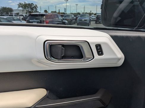 Used 2024 Ford Bronco Wildtrak AWD/4WD image 19