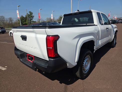 Certified 2025 Toyota Tacoma SR image 3