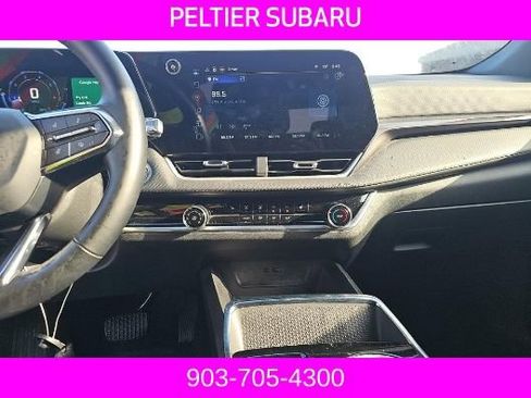 Used 2025 Chevrolet Equinox LT FWD image 14