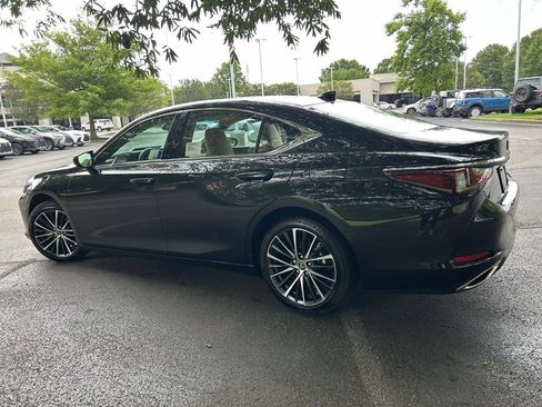 Used 2025 Lexus ES 350 w/ Premium Package FWD image 4