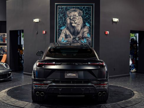 Used 2023 Lamborghini Urus Performante AWD/4WD image 59