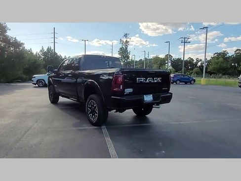New 2025 RAM 2500 Limited AWD/4WD image 30