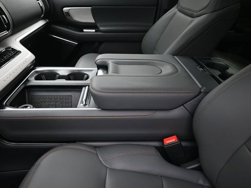 New 2025 Ford Expedition Active RWD image 21