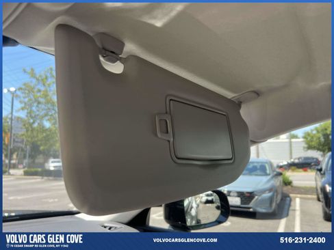 Used 2026 Volvo XC60 B5 Plus w/ Climate Package AWD/4WD image 31