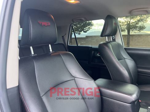 Used 2020 Toyota 4Runner TRD Off-Road Premium AWD/4WD image 24