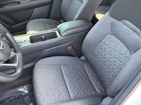 Used 2025 Nissan Kicks SV FWD image 28