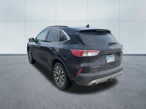 Used 2020 Ford Escape Titanium image 6