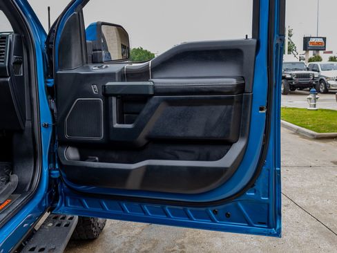 Used 2019 Ford F150 Raptor w/ Equipment Group 802A Luxury image 37