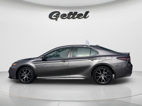 Used 2024 Toyota Camry SE w/ Convenience Package FWD image 8