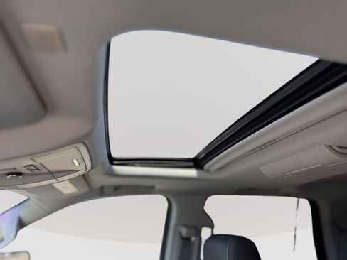 Used 2017 Chevrolet Tahoe Premier image 14