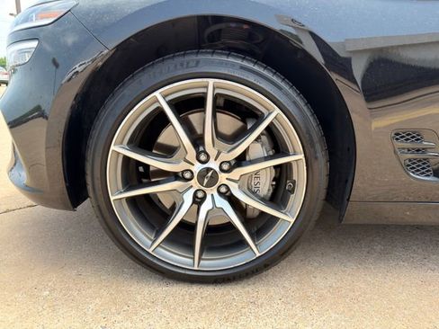 Used 2025 Genesis G70 2.5T AWD/4WD image 9