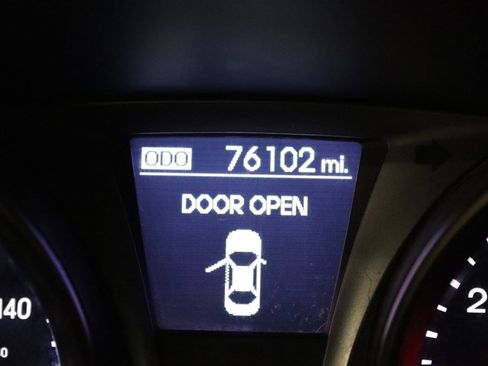 Used 2016 Hyundai Genesis 3.8 image 7