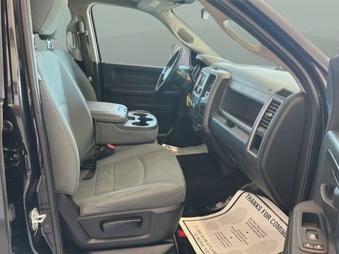 Used 2017 RAM 1500 Express w/ Black Ram 1500 Express Group AWD/4WD image 16