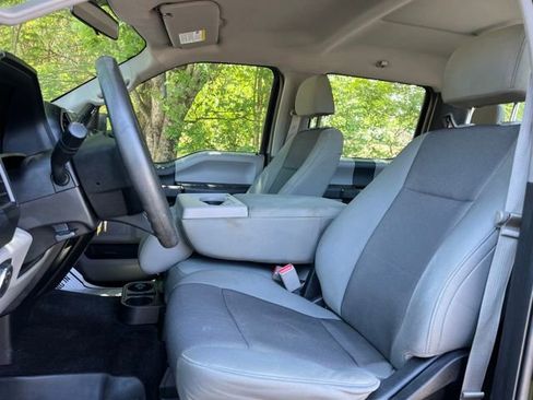 Used 2015 Ford F150 XL w/ Equipment Group 101A Mid AWD/4WD image 13