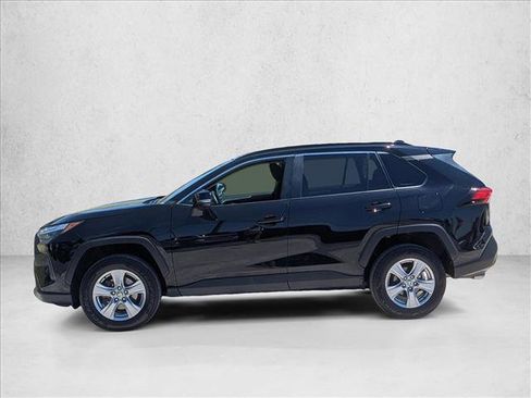 Used 2024 Toyota RAV4 XLE FWD image 9