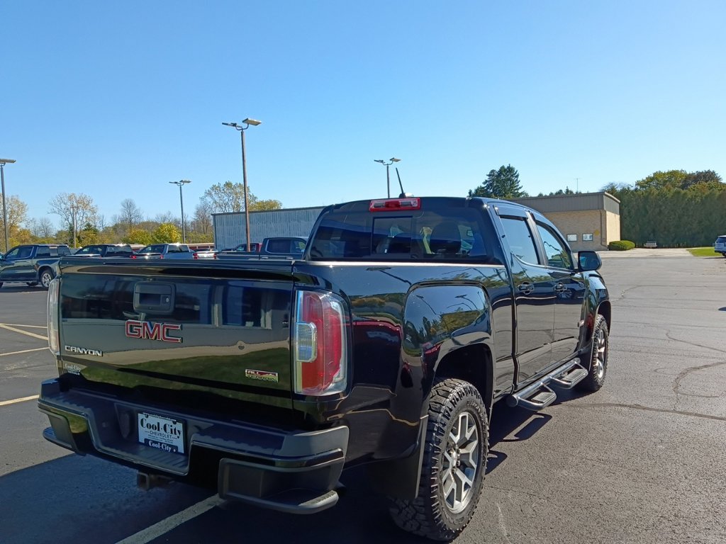 Used 2017 GMC Canyon SLE w/ All Terrain X Package AWD/4WD image 13