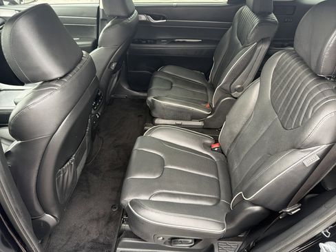 Used 2023 Hyundai Palisade Limited AWD/4WD image 12