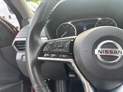 Used 2022 Nissan Altima 2.5 SV w/ SV Premium Package FWD image 26