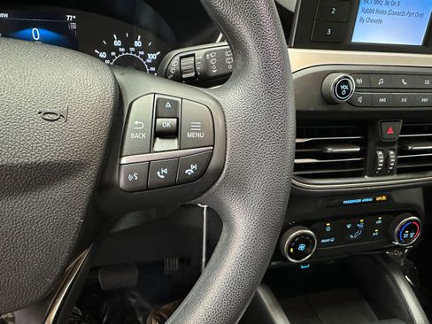 Certified 2022 Ford Escape S image 14