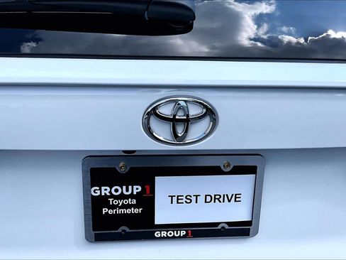Used 2024 Toyota RAV4 XLE w/ Convenience Package FWD image 31