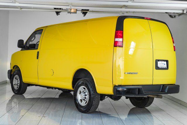 Used 2023 Chevrolet Express 2500 RWD image 7