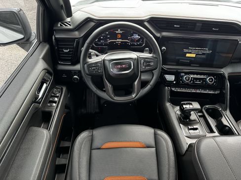 Used 2025 GMC Sierra 1500 AT4 w/ AT4 Preferred Package image 14