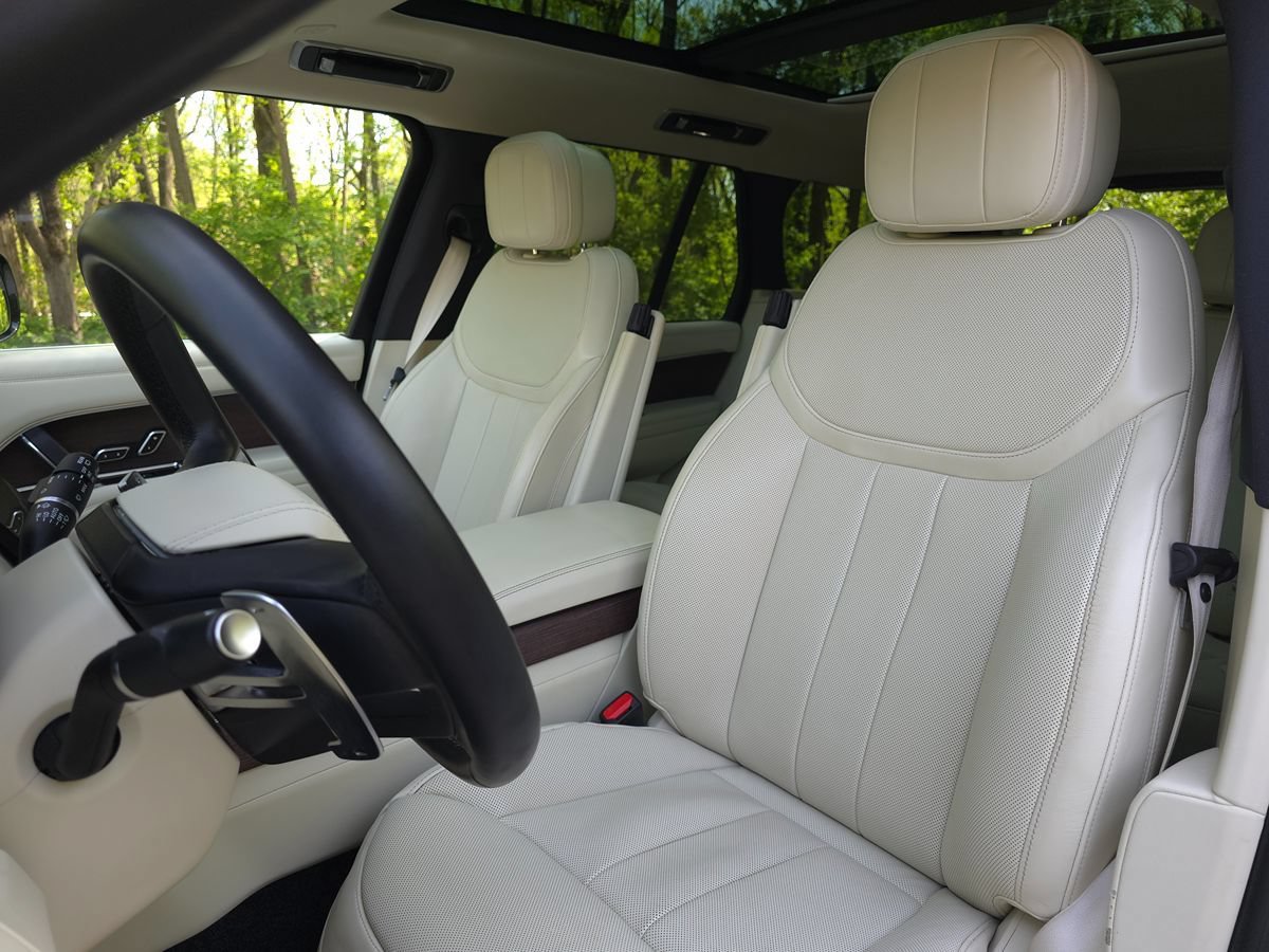 Used 2023 Land Rover Range Rover SE AWD/4WD image 12