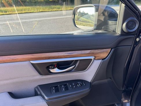 Used 2017 Honda CR-V EX image 12